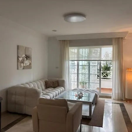 Golf House Apartment *